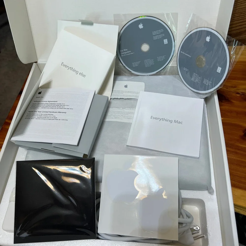 Apple MacBook A1181 13